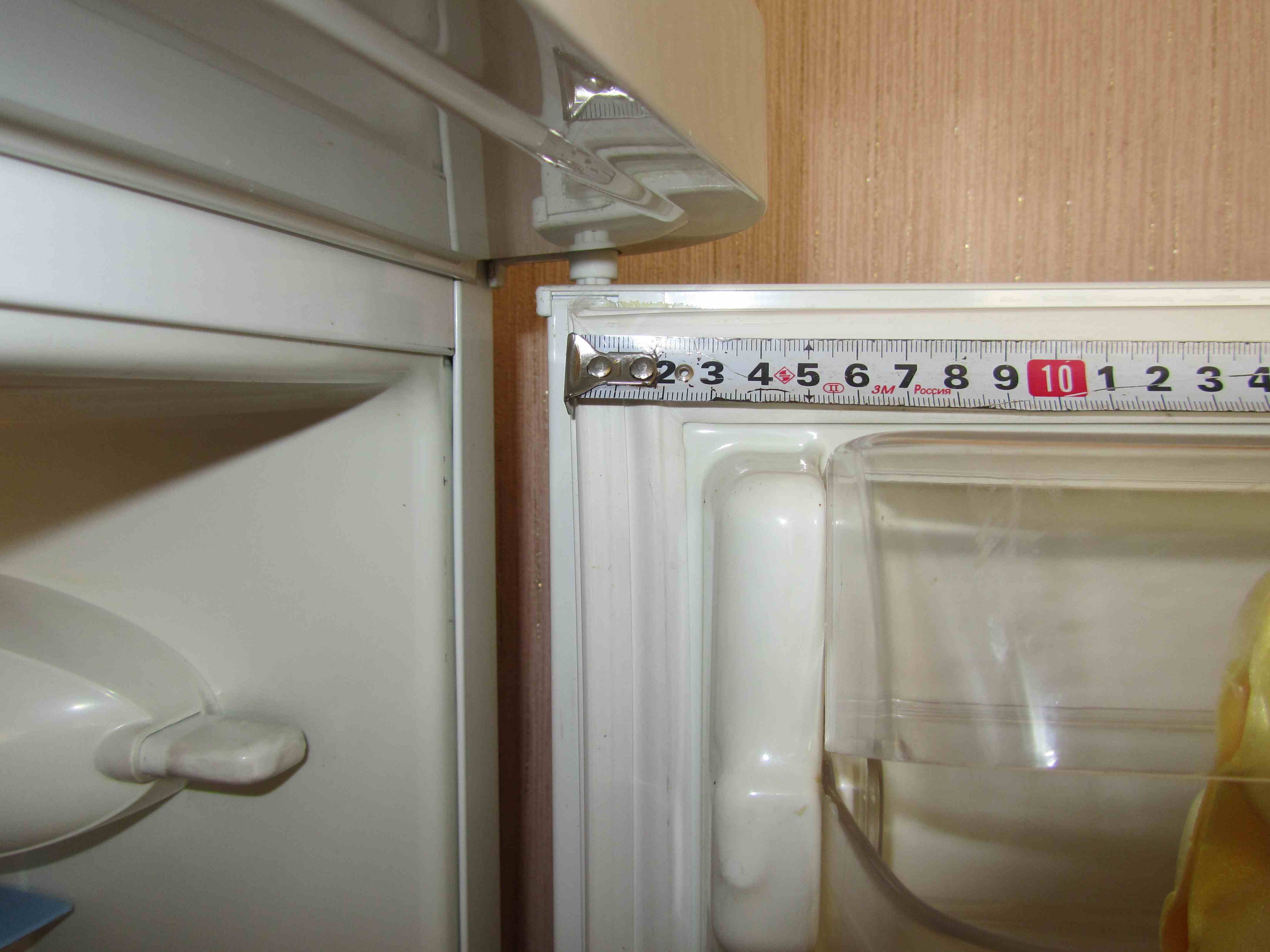 Замена резинки на двери холодильника Атлант